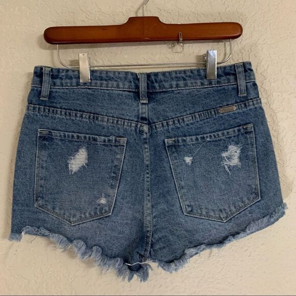 Kancan Distressed Denim Shorts - Size Medium - Picture 6 of 10